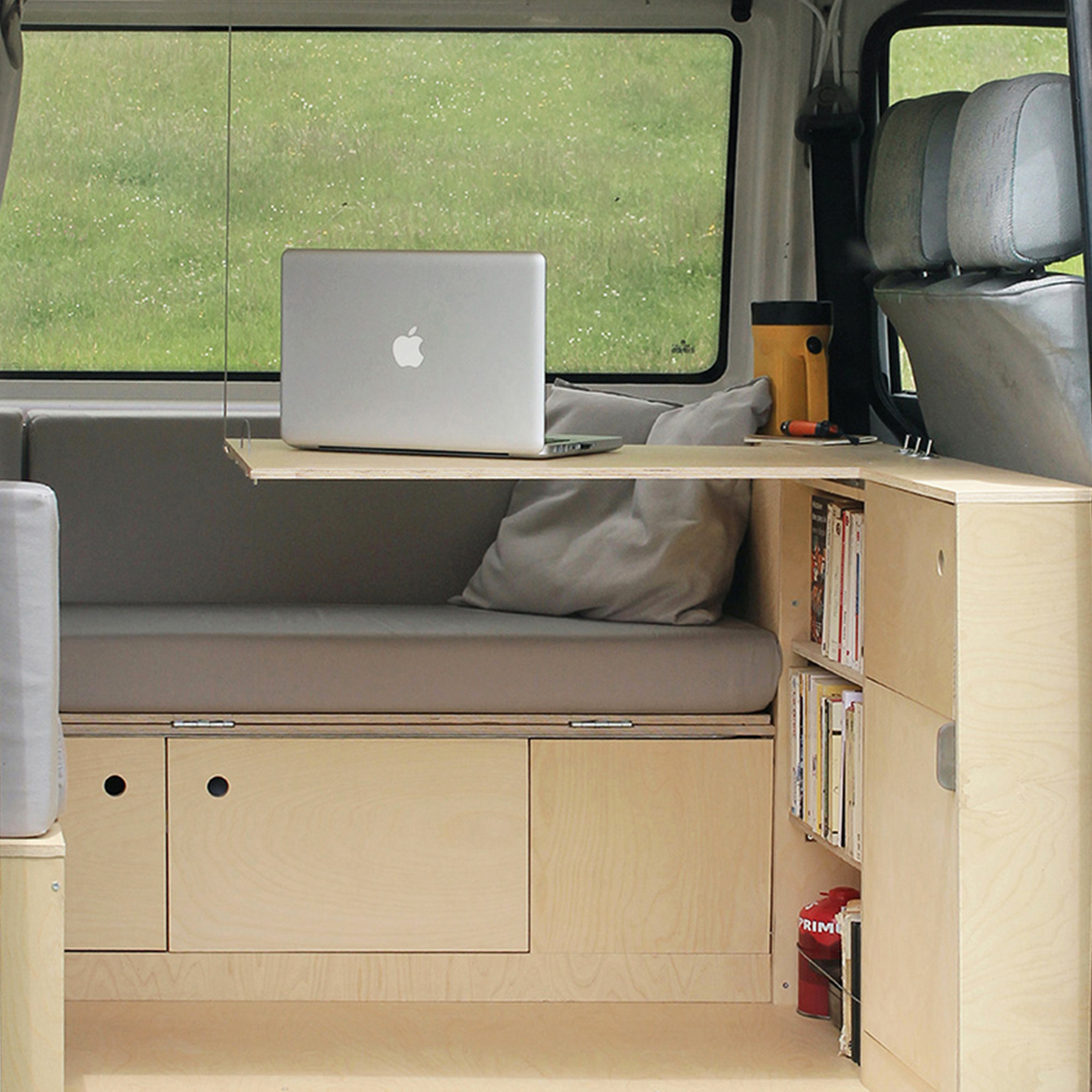 Premier aménagement Serge dans un Volkswagen T4